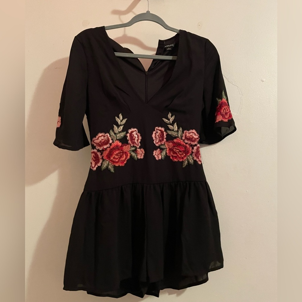 Black 3/4 Sleeve Embroidered Floral Romper
